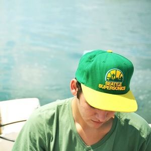 Meet your Posher, Thomas